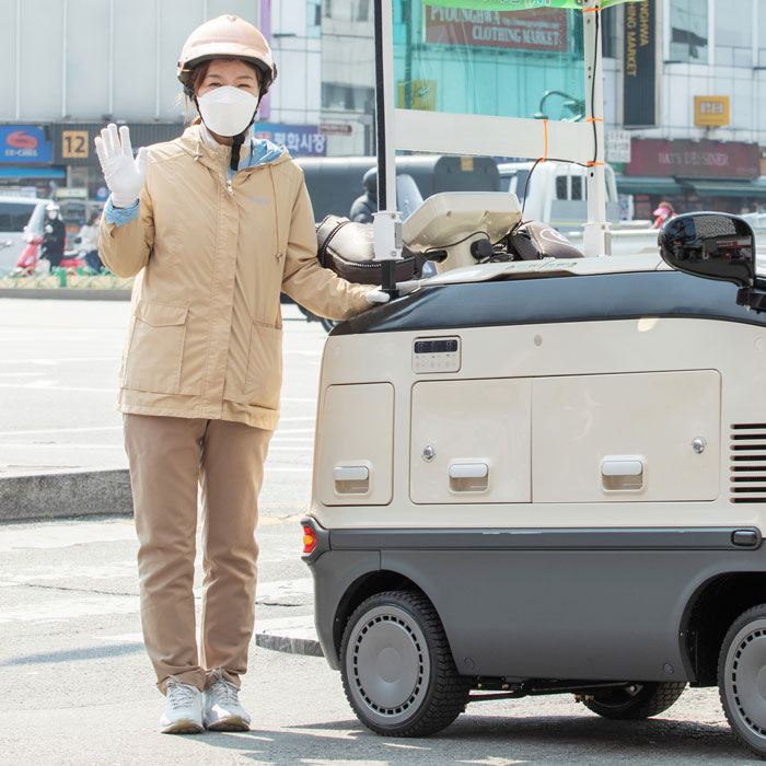 먼저 : 선 [코코다이어리]<BR>무인 서비스와 함께한 이수진<BR>FM의 스마트한 하루 
